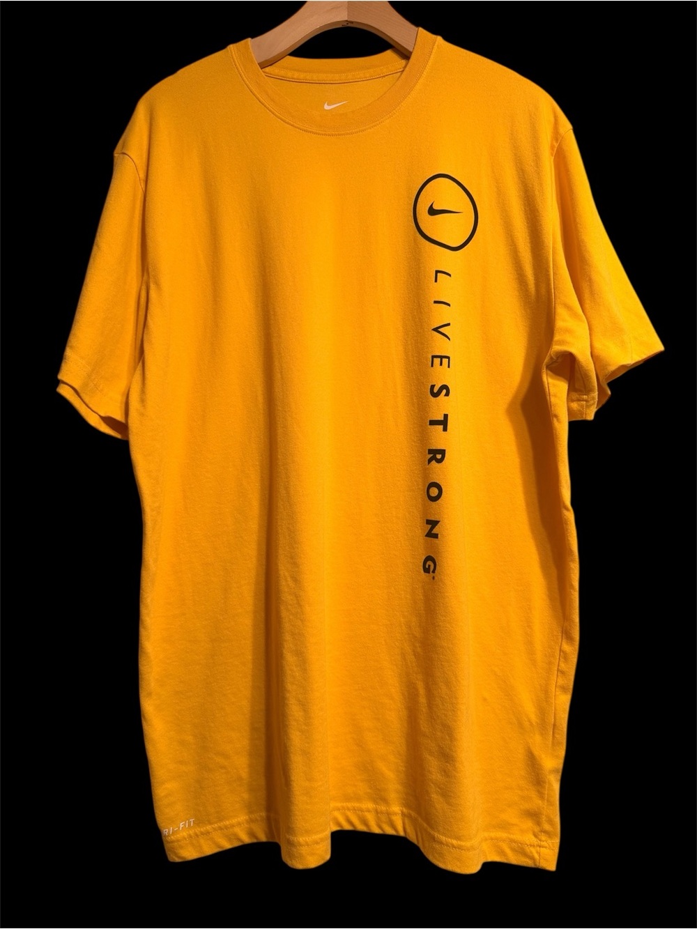 Rare Nike Yellow Livestrong Vertical Logo Short Sleeve Tee Large